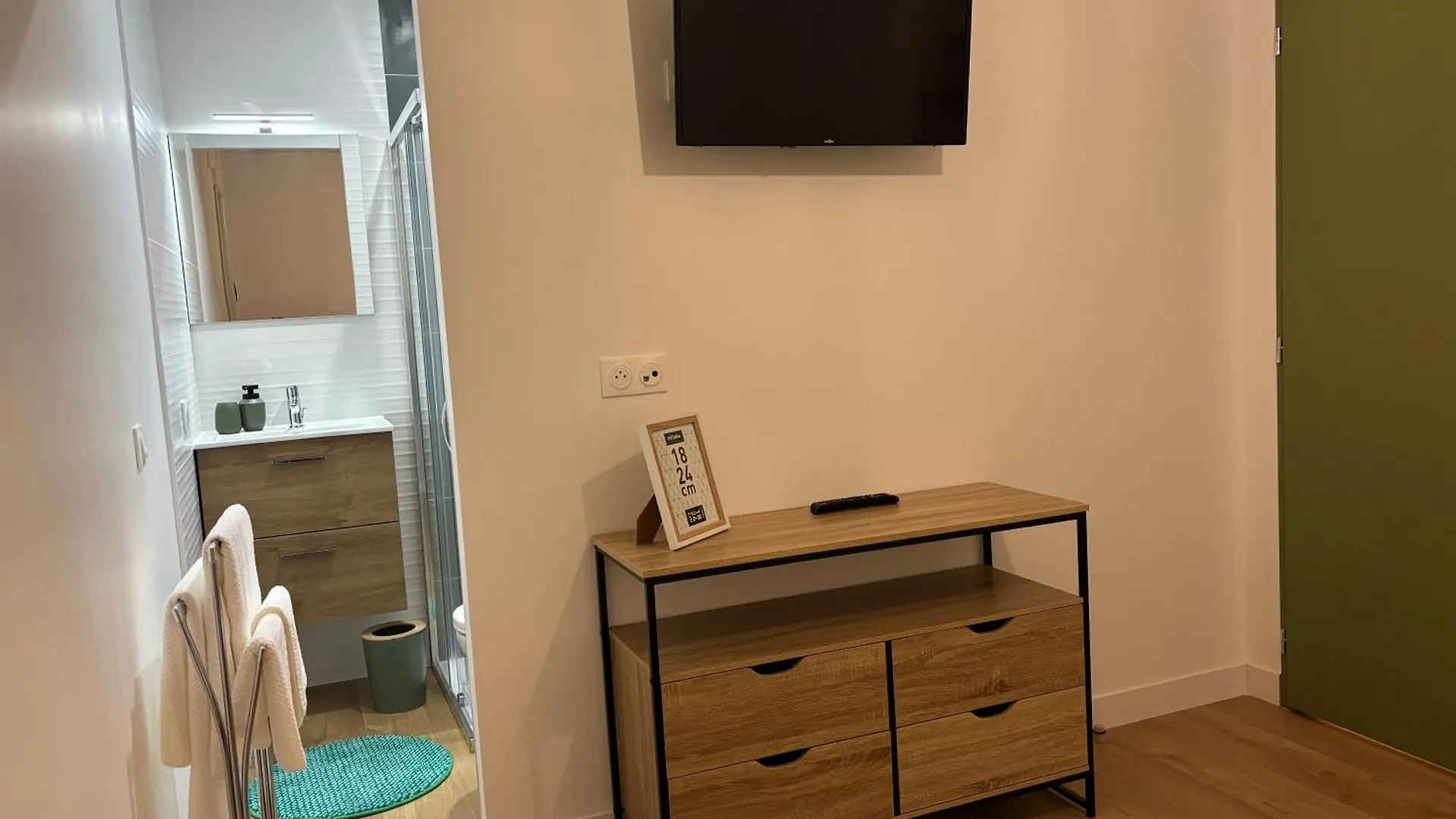 Nocleg ze śniadaniem Chambre D'Hotes Au Chauvet Besayes
